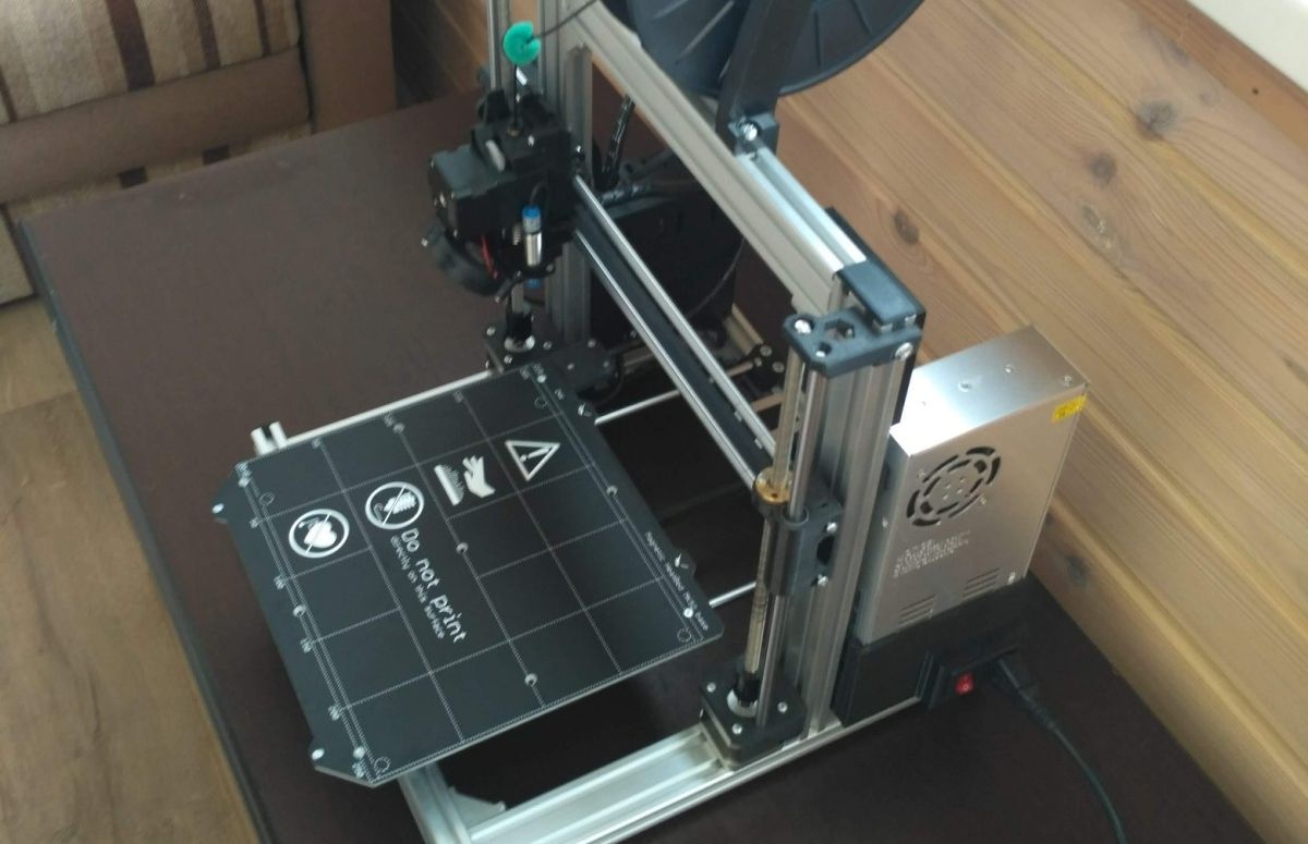 Produttore di stampanti 3D ucraino cerca collaborazioni (progettazione/ outsourcing / subappalto)