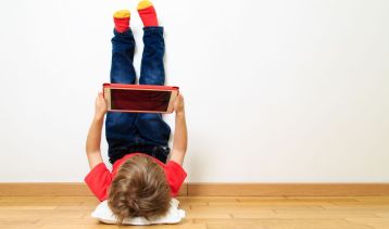 Vai alla notizia Educazione digitale per l’infanzia: sfide e opportunità in un rapporto OCSE