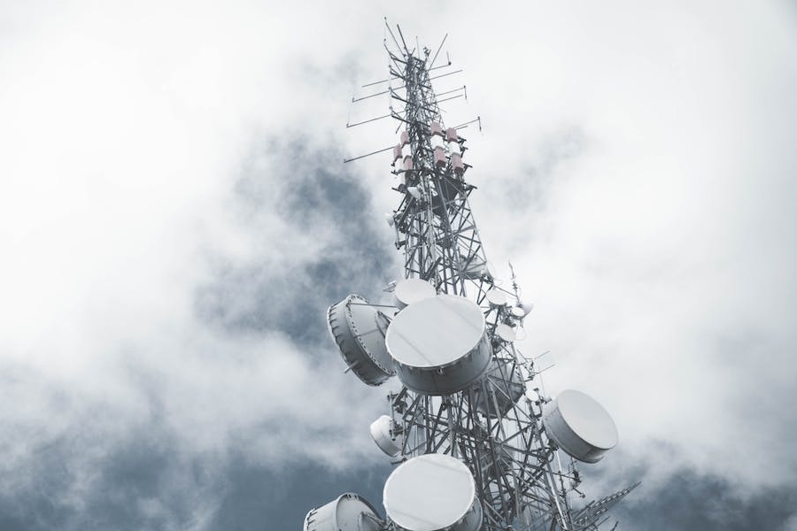 Sviluppo di soluzioni di connettività IoT a banda stretta tramite satellite per applicazione in aree remote